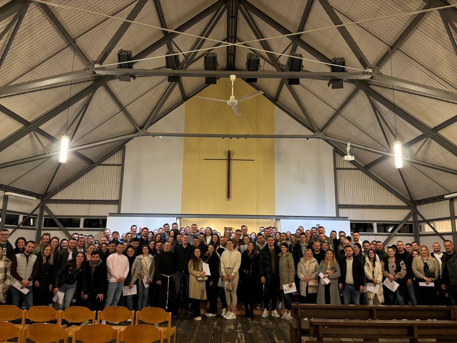 Zaručnički tečaj u hrvatskoj katoličkoj župi 21. i 22.03.2025