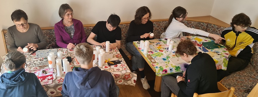 Osterkerzenbasteln Thansau 2025