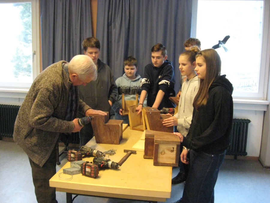 2025_Nistkästenbau-Firmvorbereitung