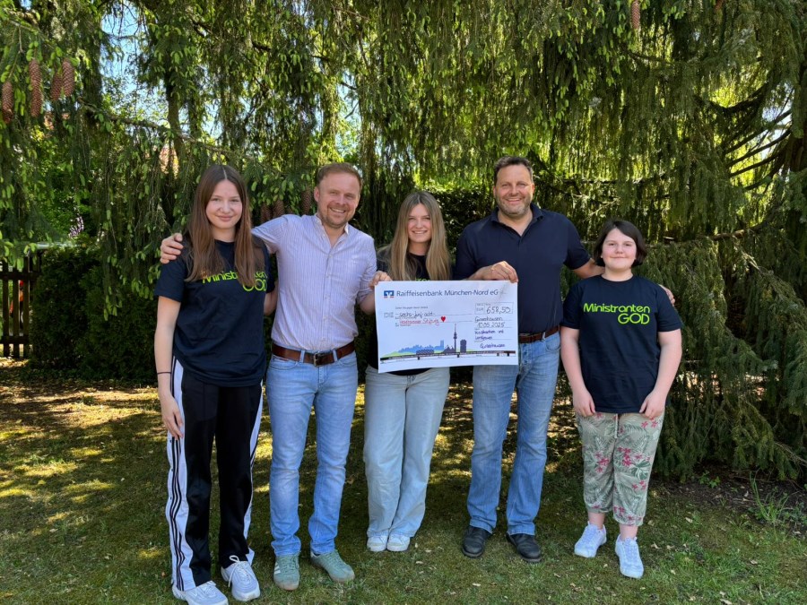 Gü_MinistrantenSpendePalmbuschen