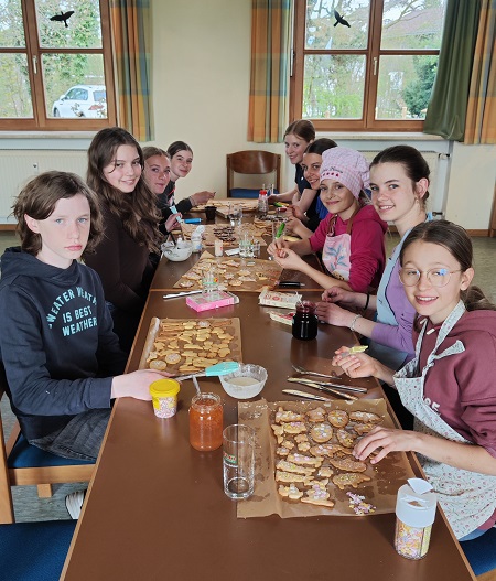 Firmung 2025 Rohrdorf Plätzchen für Senioren 01