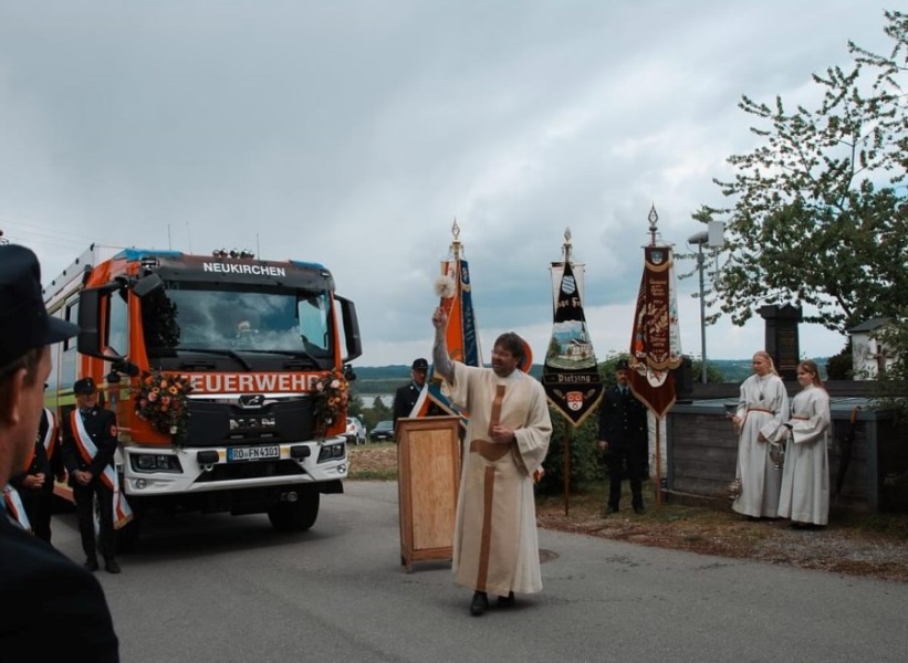 Feuerwehrauto Neukirchen