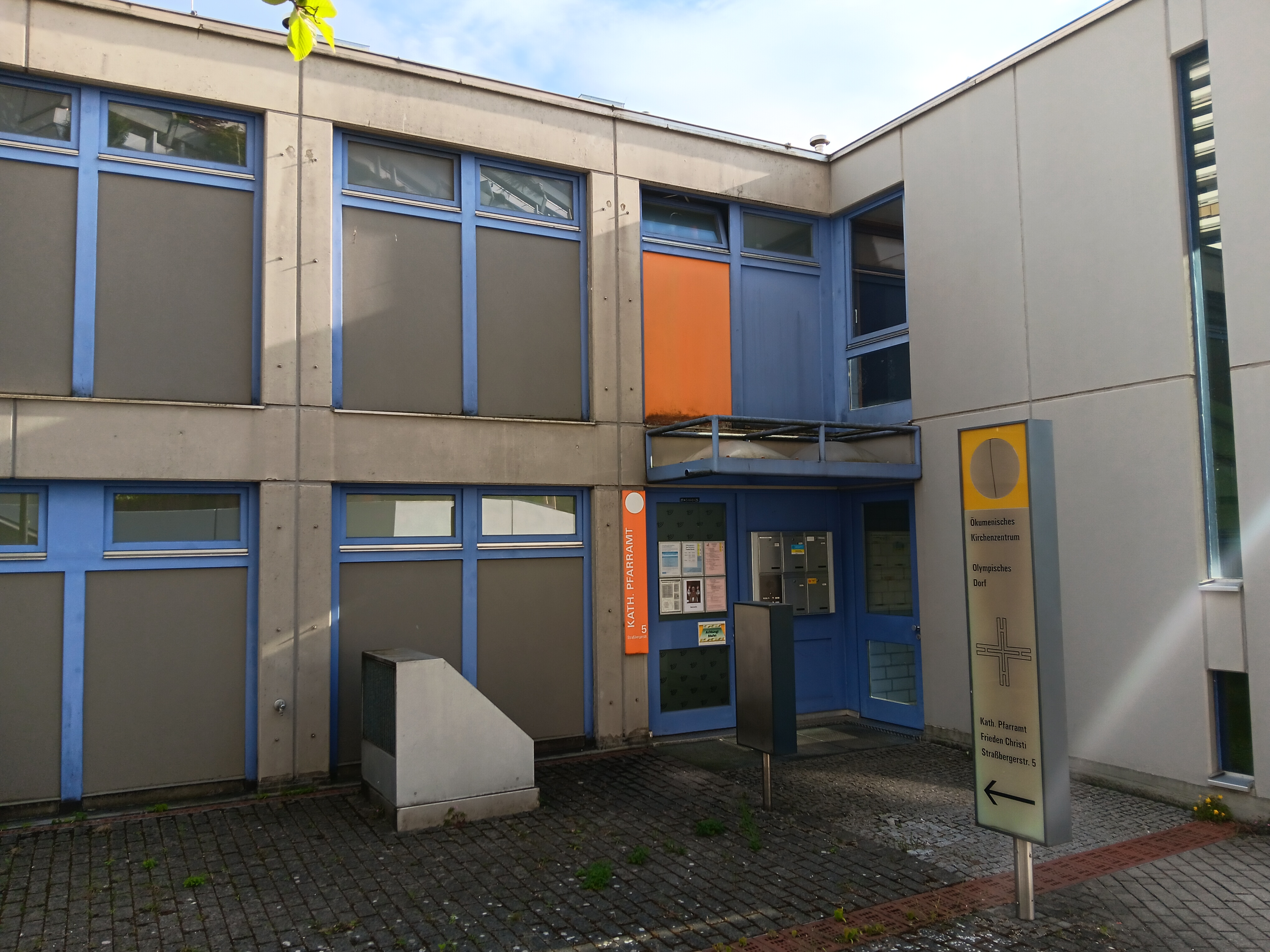 Pfarrbüro Frieden Christi von außen