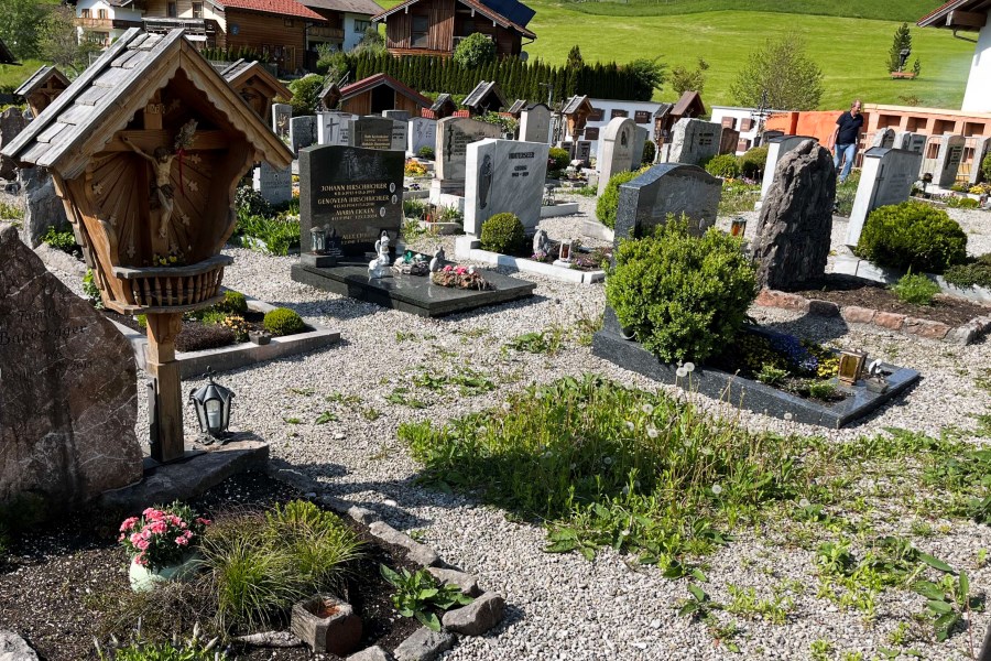 Urnenwand_WB_aufgelassene_Graeber