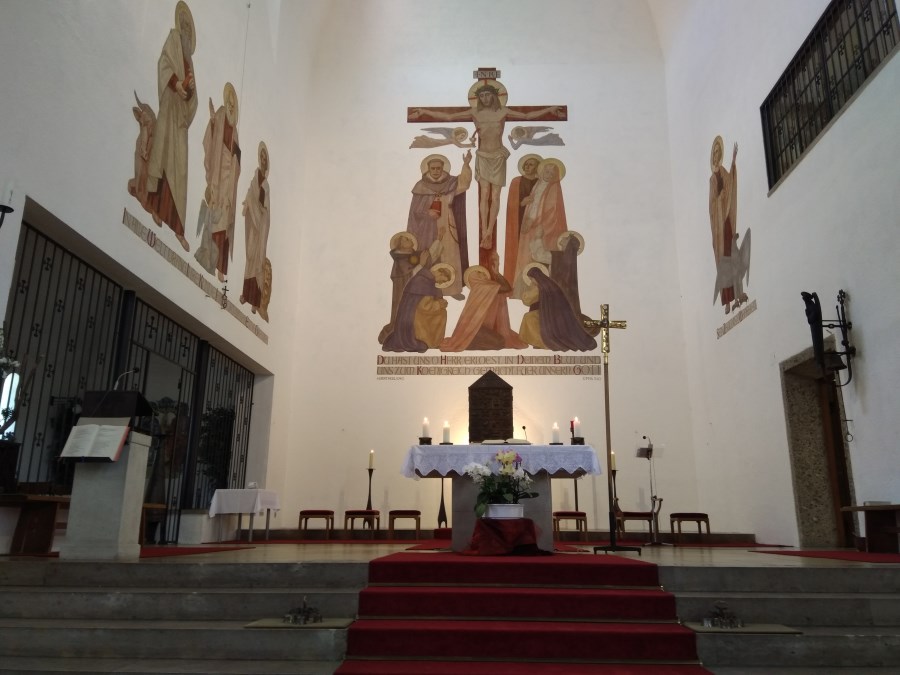 Innenraum der Kirche St. Albert in Freimann