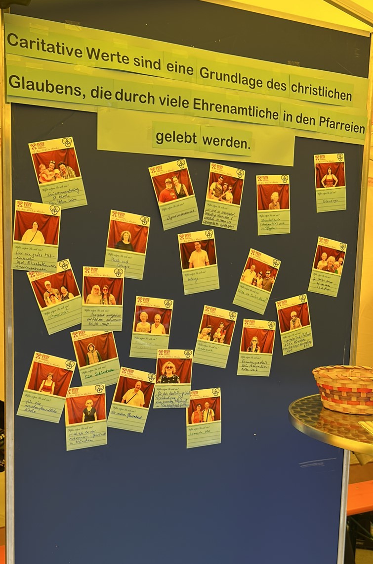 Pinnwand-Fotobox-2025