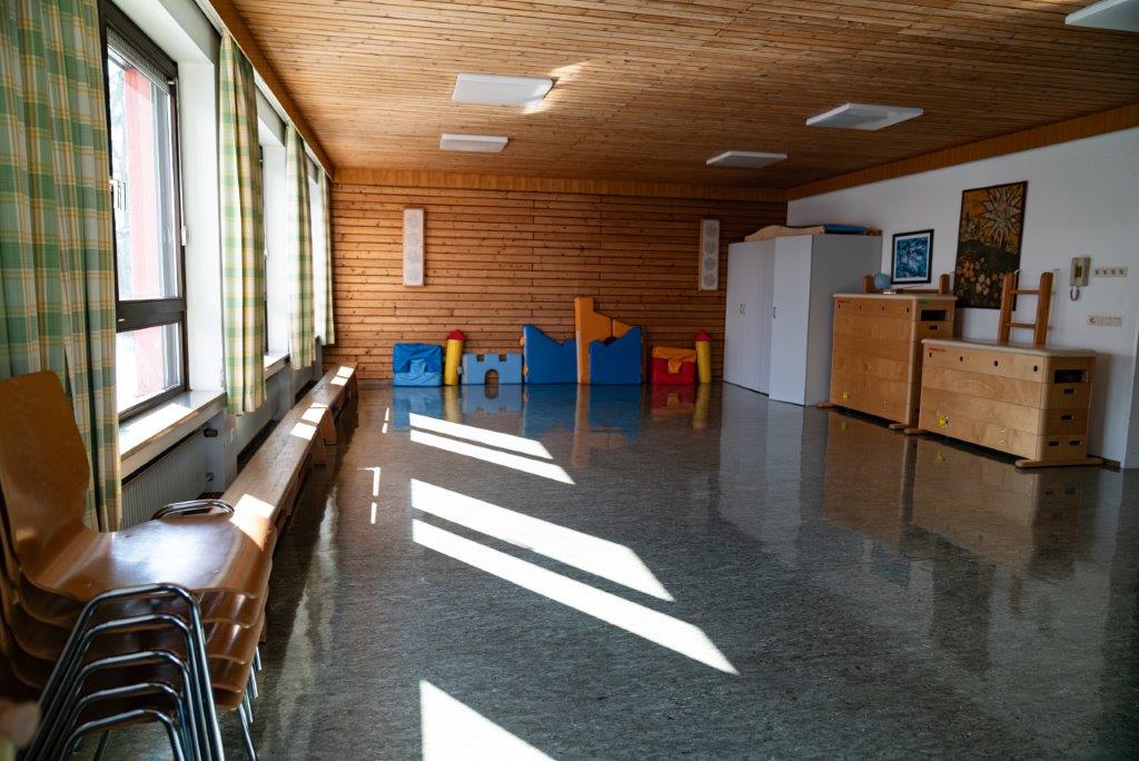 Turnraum mit Geräten im Kinderhaus Maria Schutz