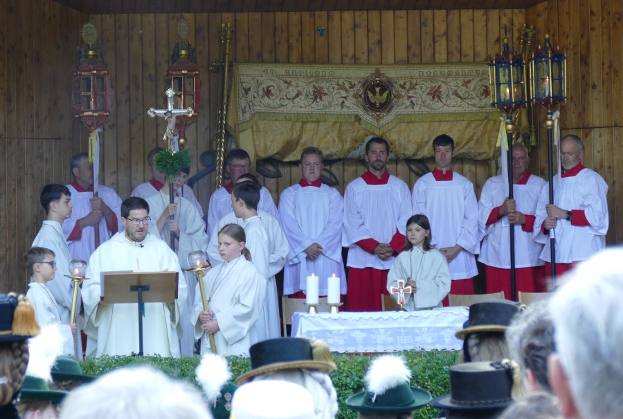 Fronleichnam_Himmelträger