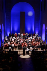 Abschlusschor mit allen Mitwirkenden bei der Chornacht 2025