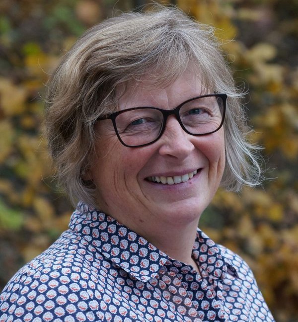 Portrait Monika Mehringer