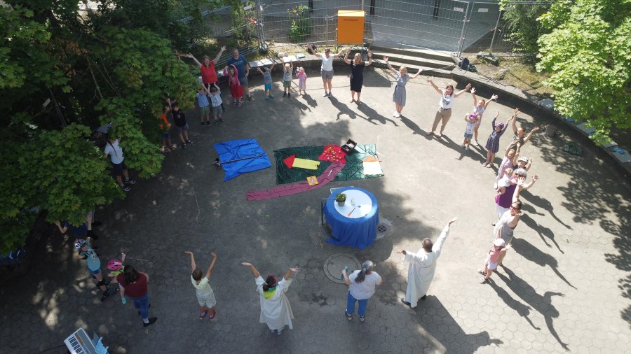 Gemeinschaft von oben