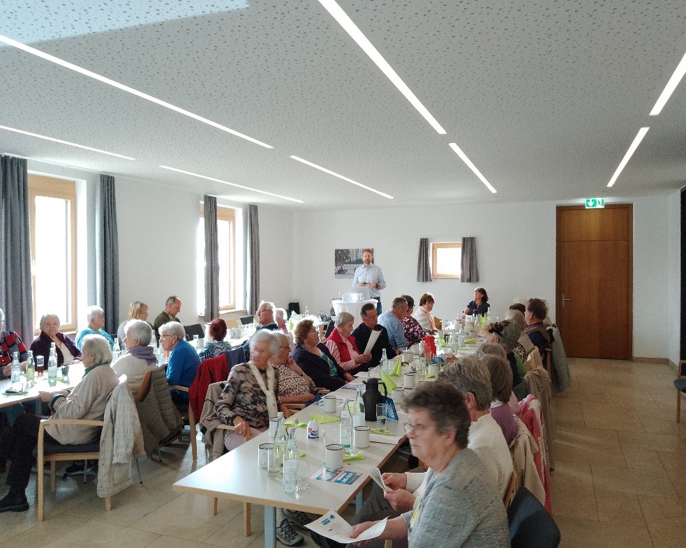 Senioren-Kaffeerunde Vortrag Trickbetrug