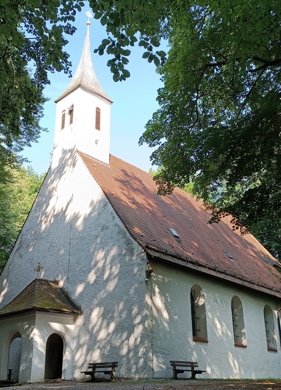 Wallfahrtskirche Mariä Heimsuchung Hochhaus