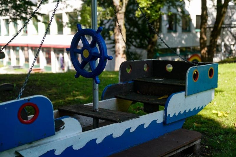 Spielschiff im Garten der Kita St. Lukas