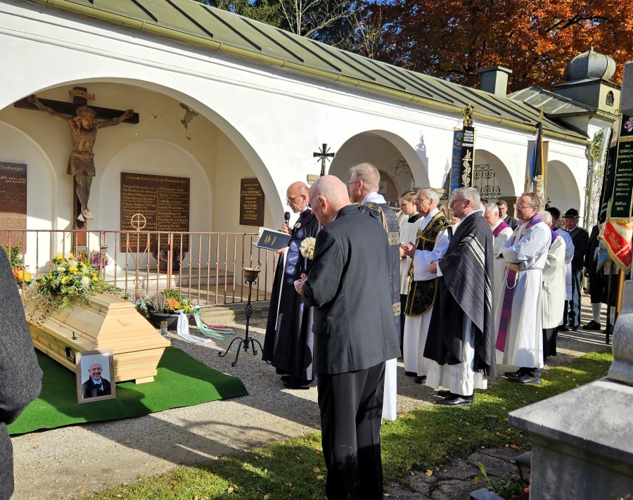Einsegnung am Grab