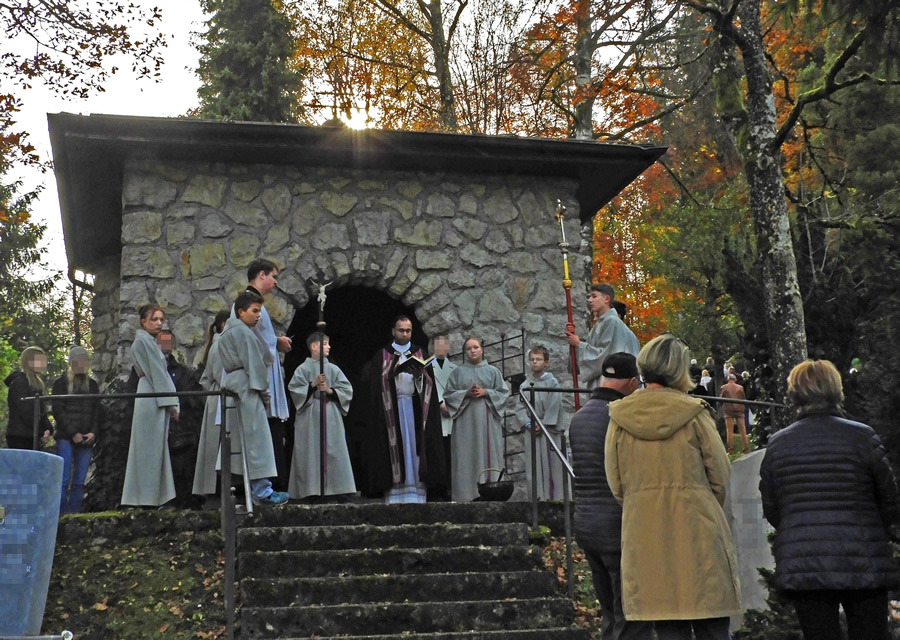 2025 Allerheiligen Hl. Kreuz 01