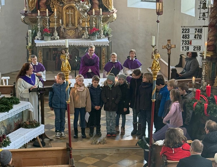 Höhenmoos Vorstellung der Erstkommunionkinder