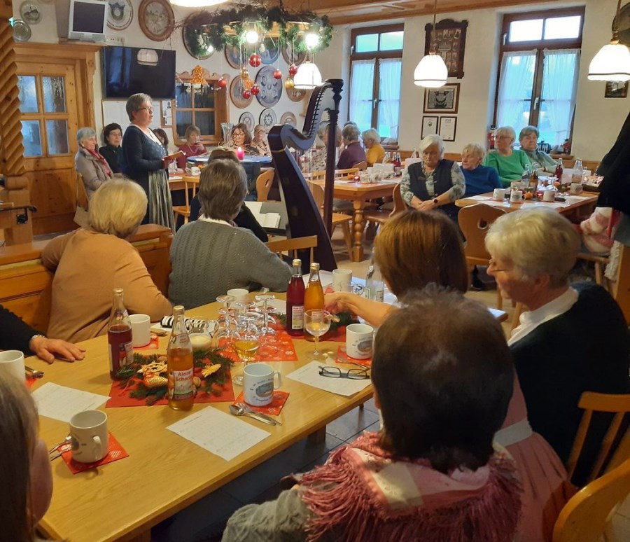 2025_12_04 KDFB Hauptversammlung und Weihnachtsfeier