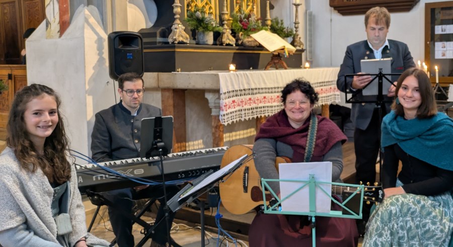 2025-12-13 d`Heinrichswinkler Musi   PXL_20251214_093444077.MP