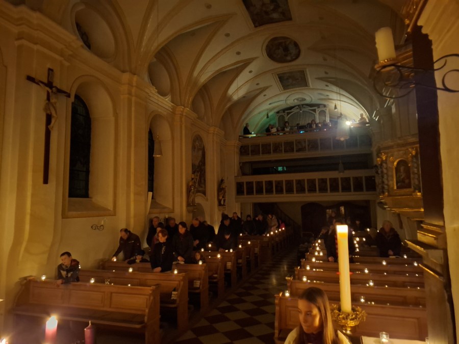 Taufkirchen, Hofkirchen, Rorate