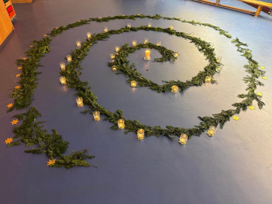 Spirale aus Tannenzweige