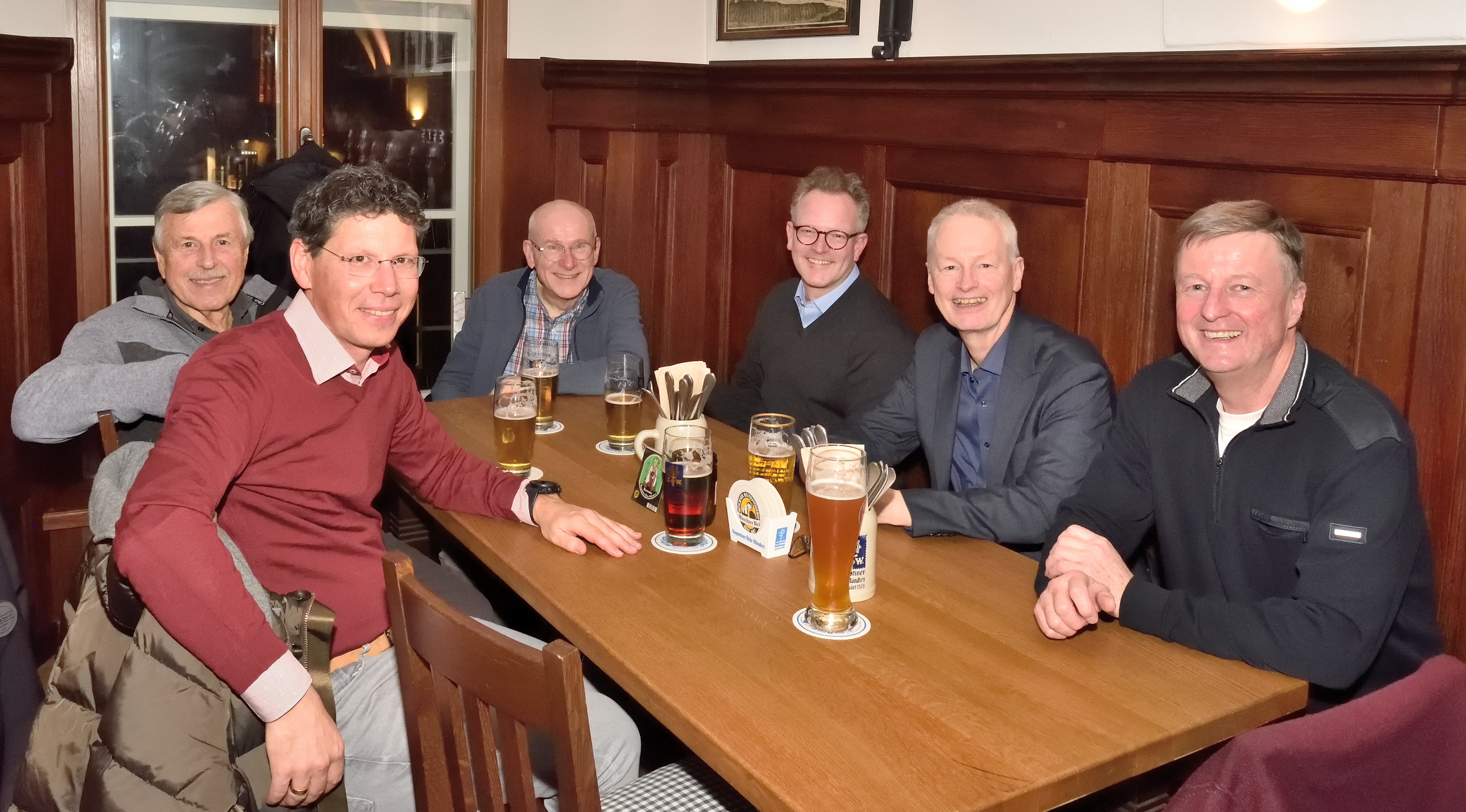 Gemütliches Beisammensein im Augustiner