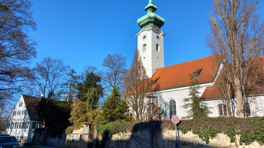 Kirche und Pfarrhof