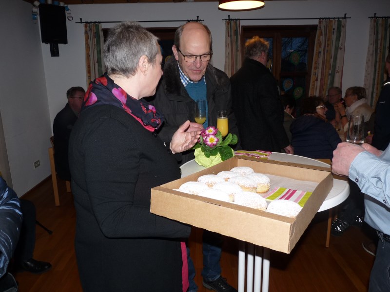 da gabs auch noch Krapfen