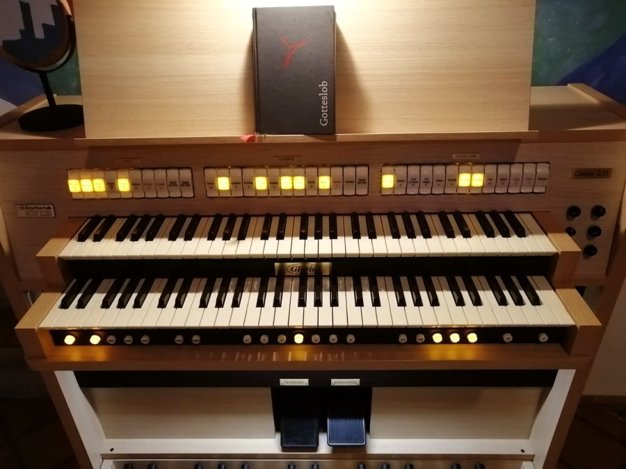elekton. Orgel für die Kapelle