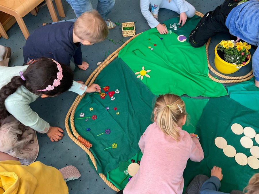 Kinder dekorieren Mitte