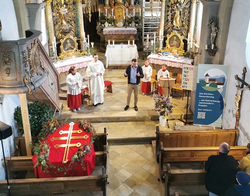 Vorstellung Turmkreuz im Gottesdienst