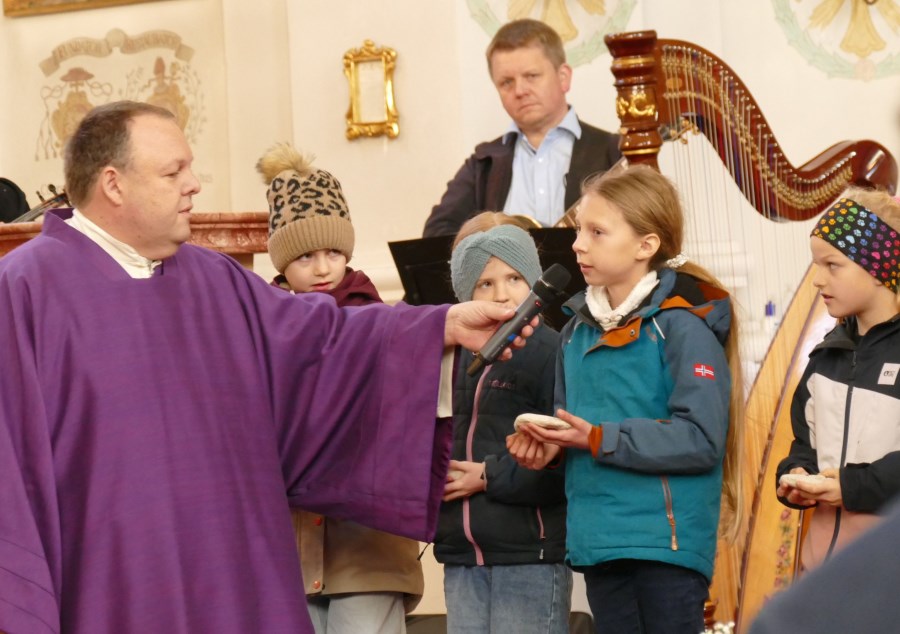 Famileingottesdiet-Vorlesen