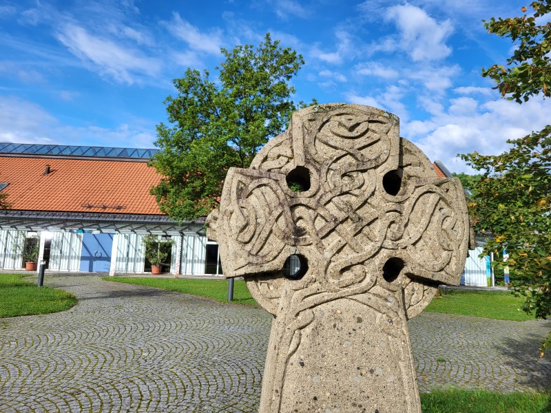 Kreuz im Pfarrzentrum