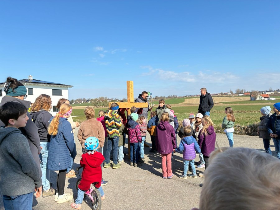 Moosen, Familienkreuzweg, Ende Siedlung
