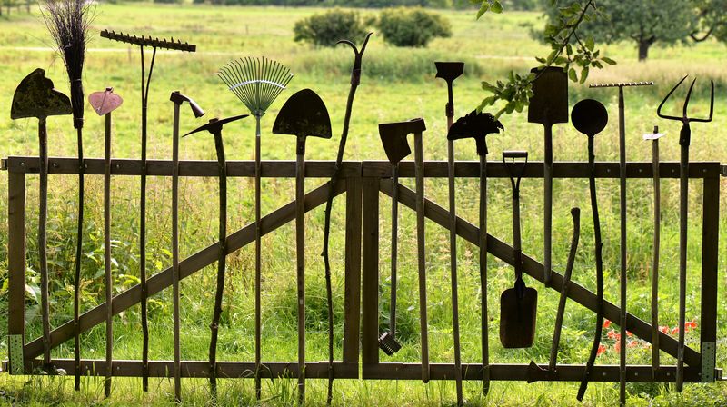 Gartenwerkzeuge Alt Gebraucht