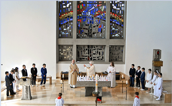 EK Kinder am Altar 2026