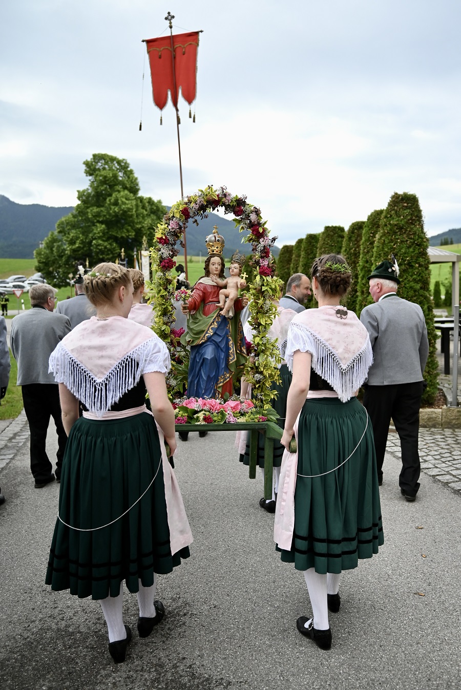 Fronleichnam Roßholzen 2026