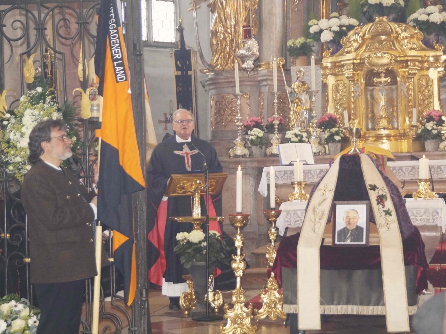 Domkapitular Msgr. Dr. Thomas Frauenlob hielt die Predigt beim Requiem