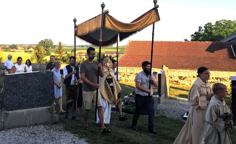 Prozession am Patrozinium in Weilham