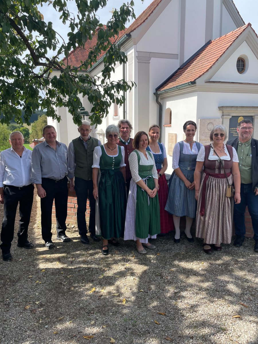 Der Pfarrgemeinderat und die Kirchenverwaltung St. Martin Niedertaufkirchen